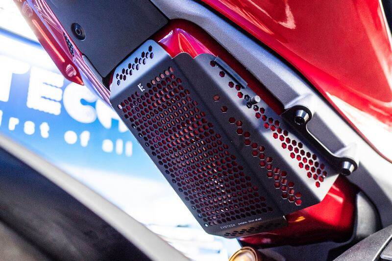 EVOTECH エボテック Fuel Tank Guard PANIGALE V4 S DUCATI ドゥカティ タンクパッド タンク関連 外装