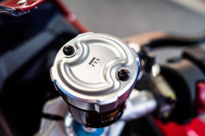 EVOTECH エボテック Brembo Brake Fluid Tank Cap 45Cc， Silver マスターシリンダータンクキャップ・リザーバーカバー ブレーキ