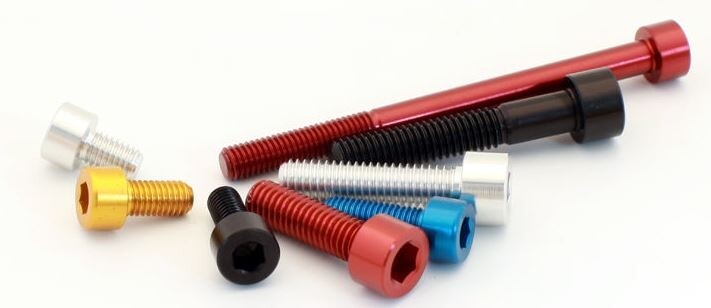 EVOTECH エボテック Ergal Flanged Socket Cap Bolts M6X30， Red その他汎用外装部品・ドレスアップパーツ 外装