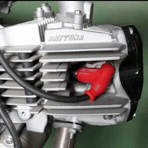 DAYTONA Indonesia �ǥ��ȥ� ����ɥͥ��� Ignimax Evo Spark Plug Cap 90 Degree ADV 150 160 Beat Karisma PCX Revo Supra X 125 Vario 110 HONDA �ۥ�� �ץ饰����å� ���з� ���󥸥�