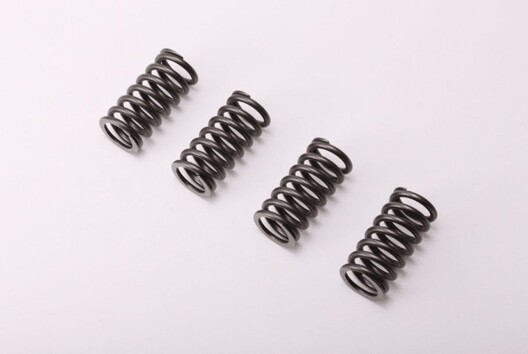 ■商品概要Fitment：Yamaha Jupiter MX 150 (2015-2021) / MX King 150 (2ND)■詳細説明Daytona clutch spring is designed to be 20% -40% harderthanstandard. Has high resilience and heat resistance. MadefromSWOSC-V valve spring material imported directly from Japan.Thismaterial has better resistance to high temperatures andfatiguethan hi-carbon steel. The level of hardness has gone througha longresearch process、so it doesn’t feel too hard when pressed buthasquite high resilience.For maximum performance、replace the clutch cable with a new oneifthe cable pulls hard due to dirt and dust.■注意点※取扱説明書が付属する場合は外国語となります。※輸入商材の為、納期が遅れる場合がございます。あらかじめご了承ください。※メーカー都合により商品の仕様変更がある場合がございます。ご了承ください。　※画像はイメージです。■適合車種Jupiter MX 150&ensp;Jupiter MX 150 年式: 15-21MX-King 150&ensp;MX-King 150&ensp;&ensp;備考: 2ND
