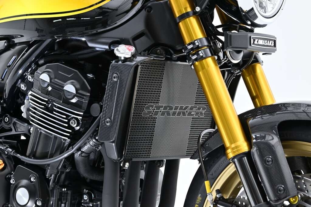 STRIKER ストライカー エアロデザイン'SAD'ラジエターサイドシュラウド Z900RS CAFE KAWASAKI カワサキ ラジエーター 冷却関連 エンジン タイプ：Type-2ボルトオン取付タイプ