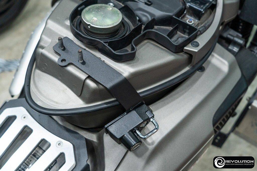 REVOLUTION ��ܥ�塼����� Helmet Lock CT-125 NEW2024-2025 U�����å� �ݴɡ������ɻ�����