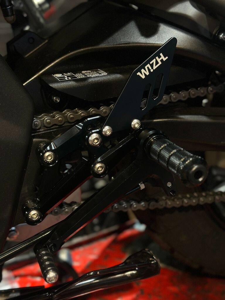 WIZH ������ BEV2 Rearset Footpeg Kit XSR155 YAMAHA ��ޥ� �Хå����ƥå� ���ƥå� ­��� Color��Gold / Spec��Without PLUS Adapter / Spec��With PLUS Ankle Guard / Spec��Without Foldable Footpeg Kit / Spec��With PLUS Stainless Steel Bearings