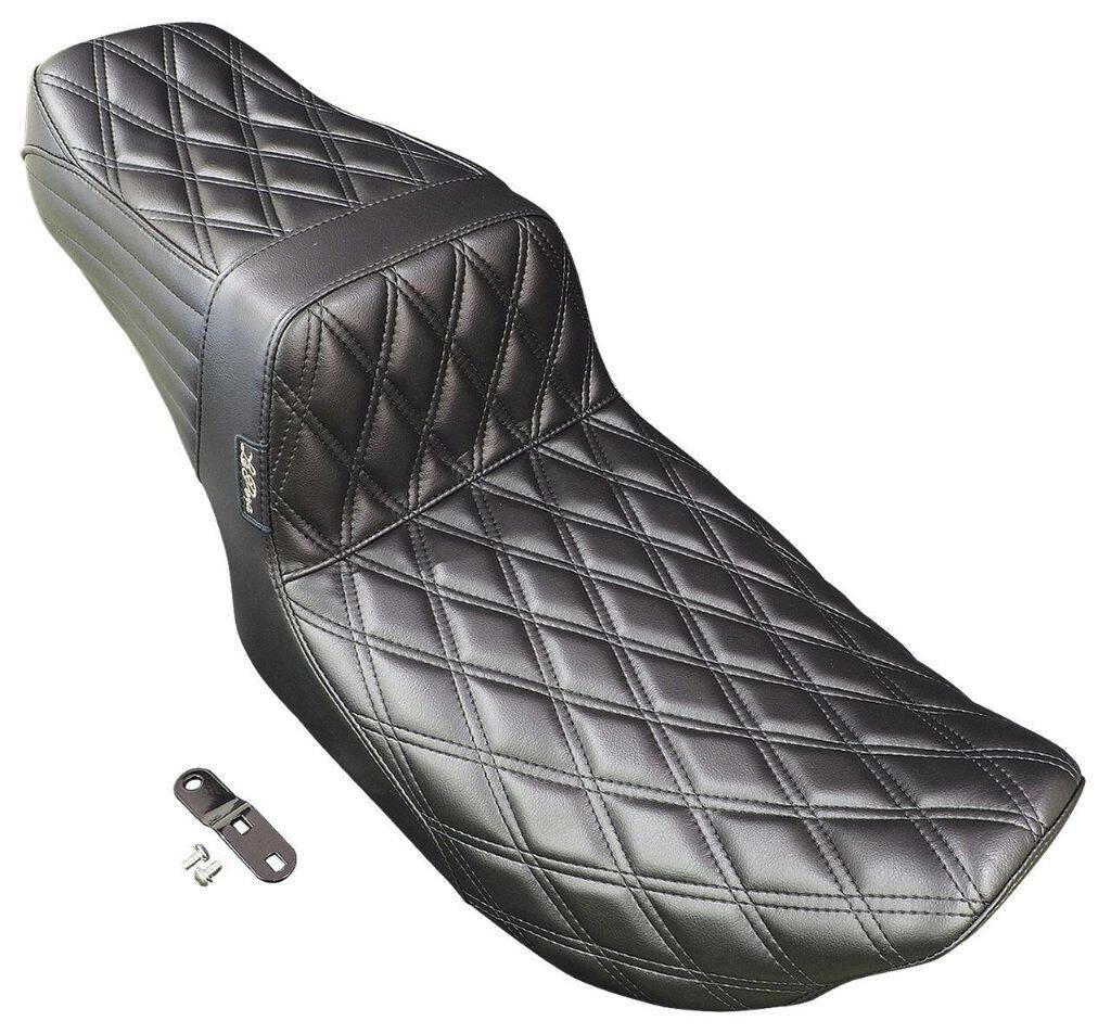 LePera ラペラ テールウィップシート Wダイヤステッチ FLHRロードキング HARLEY-DAVIDSON ハーレーダビッドソン シート シート関連 外装