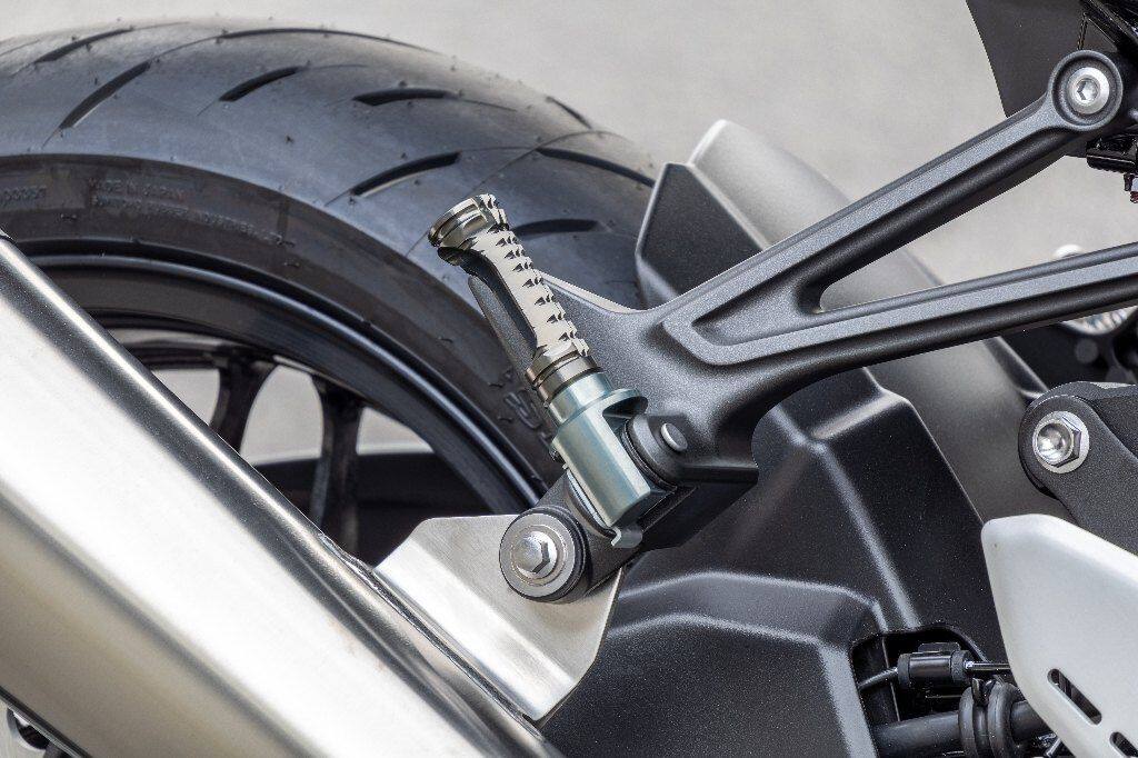 楽天市場】z900rsステップバーの通販