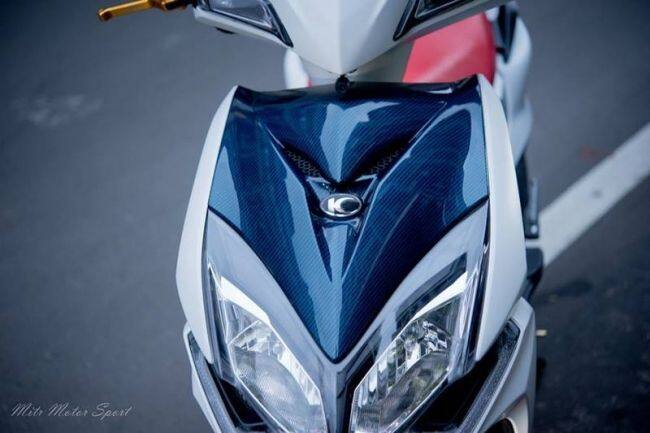 EPIC エピック シールド RACING S 125 KYMCO キムコ その他スクーター外装 カウル関連 外装