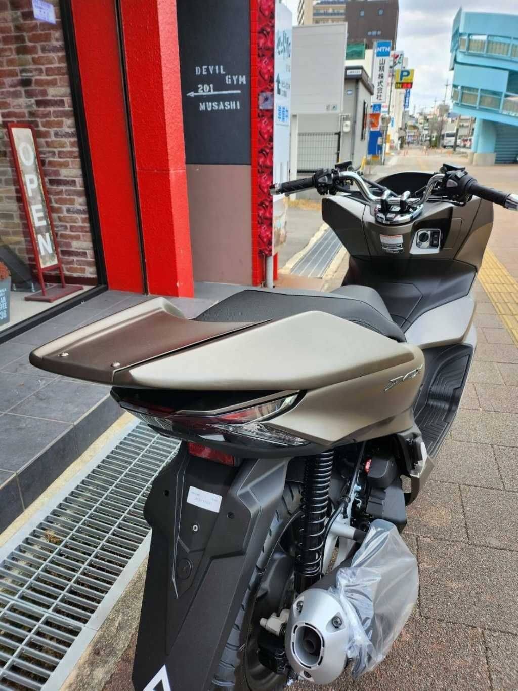 KOTANI MOTORS コタニモータース デビルウィング ゲルコート(未塗装) NEWPCX HONDA ホンダ シングルシートカウル シート関連 外装