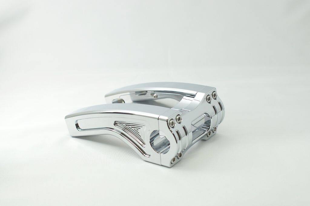 Custom Factory Noy’s カスタムファクトリーノイズ 6.5incプルバックライザー クロームメッキ FXBRS Softail Breakout 114 HARLEY-DAVIDSON ハーレーダビッドソン ハンドルポスト・ハンドルライザー ハンドル周辺パーツ ハンドル