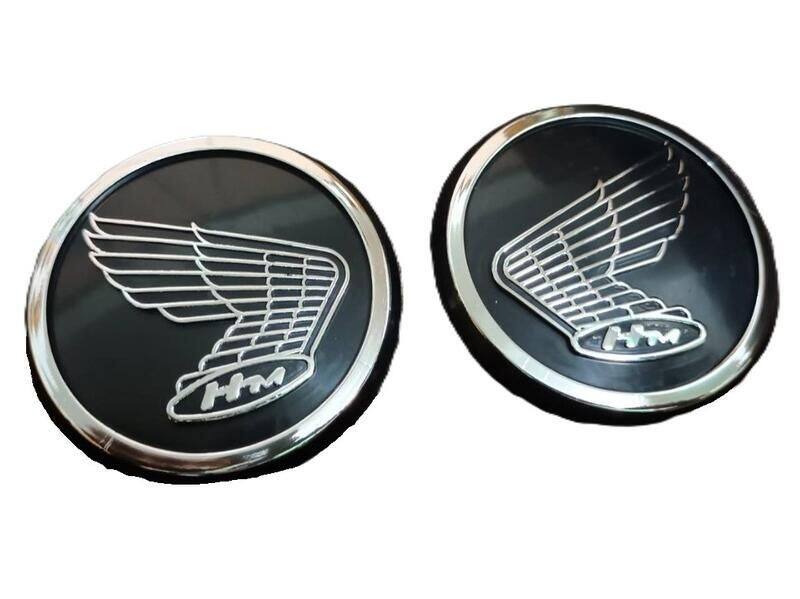Thaiminilovers タイミニラバーズ Round wing logo 6.2cm adhesive backing for fuel tank エンブレム 外装 COLOR：Silver and black logo