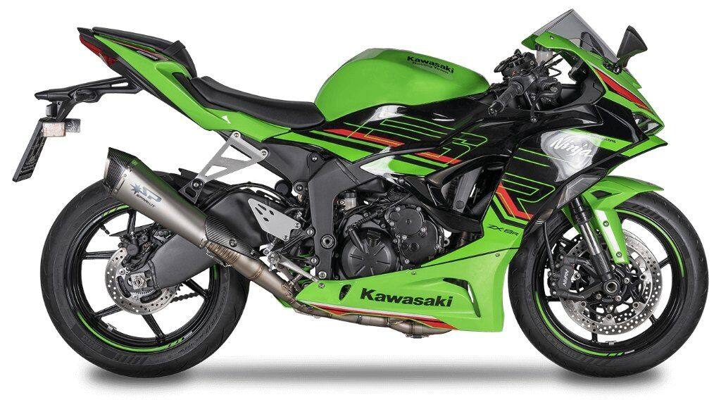 ■商品概要■RacingWeight (kg)：SPARK 3.5 kg vs STOCK 11.2 kgAvailable materials：Titanium(Not approved)■詳細説明COMPATIBLE WITH PASSENGER FOOTRESTSSpark’s ongoing research and development for the KAWASAKI ZX-6Rand636 motorcycles has led to significant improvements aimedatoptimising performance and enhancing design，also throughdetailslike carbon fibre engine covers and CNC-machinedtitaniumbushings.The new versions ensure superior performance，moresophisticatedtechnical solutions，and are compatible with the 636model，even inits original configuration (with passengerfootrests).The kit is FIM-approved for the SSP600 category，confirmingitscompliance with the extremely high standards required in theWorldChampionship.In collaboration with the leading teams in theItalian，French，andBritish Championships，Spark introduces the newevolution of thefull titanium system，with different silenceroptions，to ensurecompliance with the various noise limits imposedat racecircuits.Full titanium system with Konix Evo muffler -EVO2024(GKA8831T)：Racing design with a titanium body and carbonfibre endcap.The carbon fibre cover on the connection enhances the aestheticsandthe specific connectin pipe makes it compatible withpassengerfootrests and the original bike.Full titanium system with Force Evo muffler -EVO2024(GKA8834T)：Featuring a titanium body with ribs thatconvergetowards the carbon fibre end cap，this system offers adistinctivedesign with attention to detail.The carbon fibre cover on the connection enhancesitsexclusivity.It is designed to optimise performance while staying within the102dB noise limit.Full titanium system with Grid-O muffler (GKA8833T)：Designedforthose seeking an extreme sound，without noiserestrictions，thissystem combines a full titanium collector with thefull titaniumGrid-O silencer derived from the WorldChampionship，along with acarbon fibre cover on the connetingpipe，ensuring refinedaesthetics and high performance.Full titanium system with Force Evo muffler (GKA8829T)：Theperfectbalance between performance and compliance with the 102 dBnoiselimit.It maintains the qualities of the EVO 2025 model but with amoreessential configuration，without the carbon fibre covers.Full titanium system with Konix Evo muffler (GKA8832T)：Anessentialversion of the full titanium kit with Konix Evosilencer，withoutthe carbon fibre cover on the pipe.The system was chosen by James Hillier in the Supersport TT2024，atthe Isle of Man，to secure fourth place in Race 1.In addition to the titanium range，Spark offers two stainlesssteeloptions with a 60mm connecting pipe：Stainless steel system with Konix Evo titaniumsilencer(GKA8822T)Stainless steel system with Force titanium silencer (GKA8806T)Both versions represent an excellent compromisebetweenperformance，strength，and durability，ideal for those lookingfor aquality upgrade at a lower cost compared to the fulltitaniumversions.■注意点※公道走行不可。※車検の適合に関しては保証致しかねます。※取扱説明書が付属する場合は外国語となります。※輸入商材の為、納期が遅れる場合がございます。あらかじめご了承ください。※画像には他の商品が含まれている場合があります。※メーカー都合により商品の仕様変更がある場合がございます。ご了承ください。　※画像はイメージです。■適合車種ZX-6R(636)&ensp;ZX-6R(636) 年式: 09-25