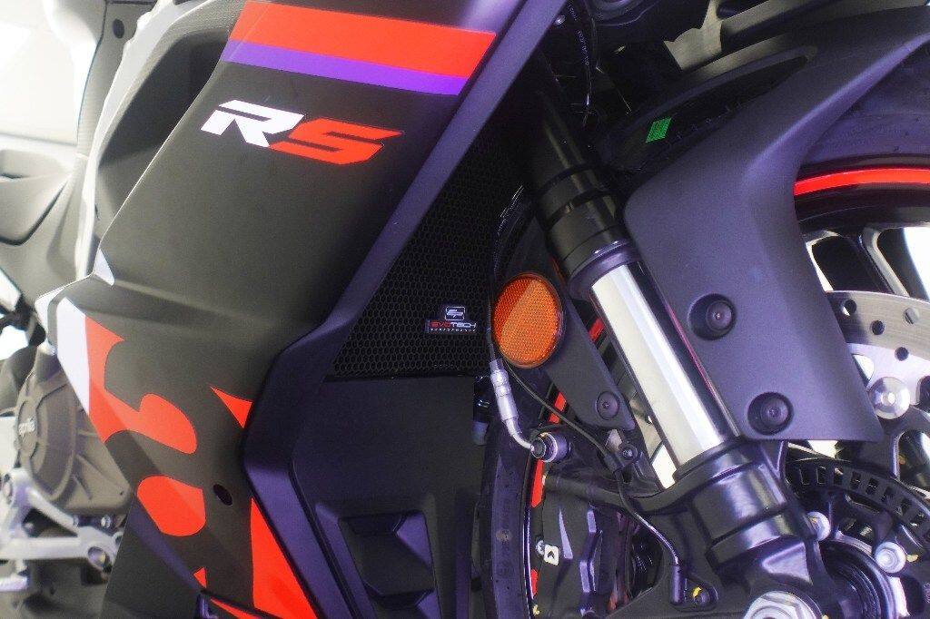 Evotech Performance エボテックパフォーマンス Radiator Guard RS 457 Tuono APRILIA アプリリア ラジエーターコアガード・オイルクーラーコアガード 冷却関連 エンジン