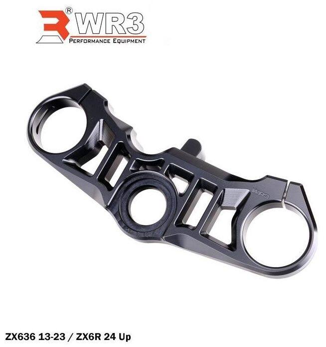 ■商品概要材質：6061-T6 アルミニウム適合：Kawasaki ZX636 13-23 / ZX6R 24 UP■詳細説明WR3トップブリッジは、ハンドルバーとフロントフォークを連結するパーツです。高品質なアルミニウム素材をCNC加工で仕上げています。さびにくく、強度に優れ、長期間使用できます。■注意点※取扱説明書が付属する場合は外国語となります。※輸入商材の為、納期が遅れる場合がございます。あらかじめご了承ください。※メーカー都合により商品の仕様変更がある場合がございます。ご了承ください。　※画像はイメージです。■適合車種ZX-6R&ensp;ZX-6R 年式: 24-ZX636&ensp;ZX636 年式: 13-23
