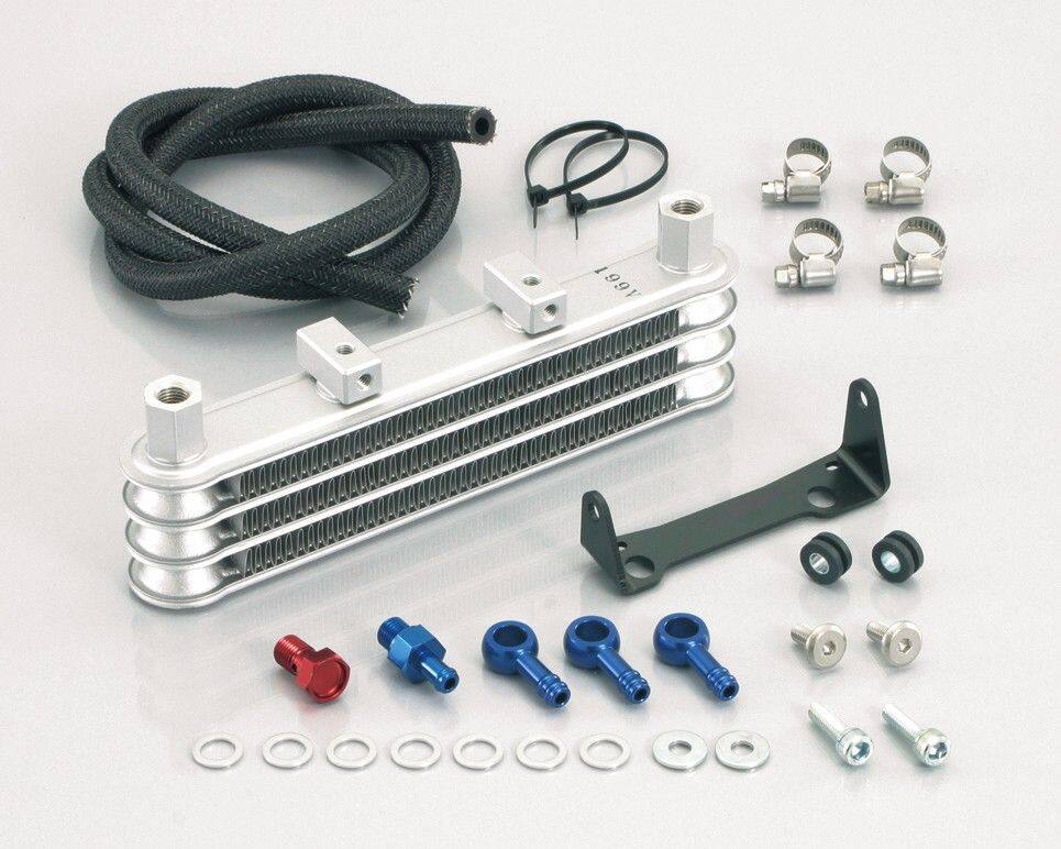 ■商品概要キタコ製ULTRAクラッチキット/DOHC ヘッド用3段コアコンデンサーシリンダーマウントタイプ■詳細説明取り出しは、ULTRA クラッチカバーもしくは、DOHCシリンダーヘッドです。■注意点※大容量オイルポンプとの併用をお薦めします。※GPRダウンマフラーM1タイプ等、一部マフラー形状により装着できない場合があります。※レッグシールド取付穴がついていないシリンダーは装着不可。■適合車種CRF50F&ensp;CRF50F&ensp;&ensp;備考: AE03XR50R(競技用)&ensp;XR50R(競技用)&ensp;&ensp;備考: AE03ゴリラ&ensp;ゴリラ&ensp;&ensp;備考: AB27-1000001-1899999&ensp;ゴリラ&ensp;&ensp;備考: Z50J-1300017-モンキー&ensp;モンキー&ensp;&ensp;備考: AB27-1000001-1899999&ensp;モンキー&ensp;&ensp;備考: Z50J-1300017-