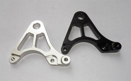 GIGA BIKE FACTORY ギガバイクファクトリー Rear Brembo Caliper Bracket for SR (TDR250 Wheels， 210mm Disc， 17mm Axle) YAMAHA ヤマハ キャリパーサポート・ブラケット ブレーキ