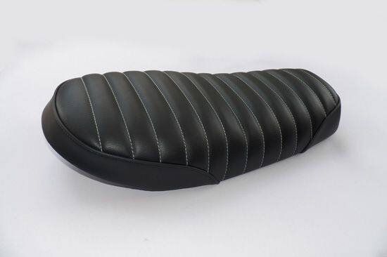 GIGA BIKE FACTORY ギガバイクファクトリー Custom Seat (Black Leather / White S...