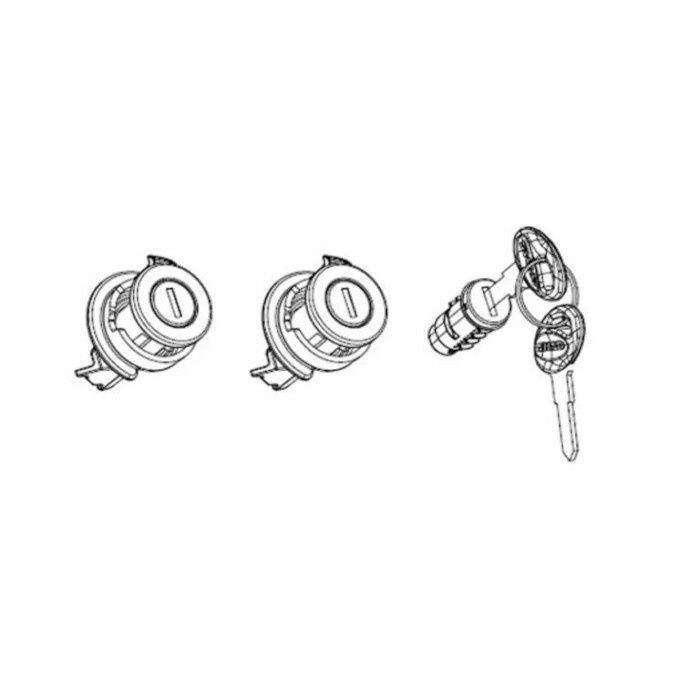 ■商品概要【メーカー品番】203134R1【カラー】レッド【セット内容】キーシリンダー×3、キー×2【仕様】対応モデル・サイドケース：SH35／SH36キー共通化可能対象モデル・トップケース：SH26／SH29／SH33／SH34／SH39／SH40／SH40CG／SH44／SH45／SH47・トップケース(※キーの持ち手が赤色の旧モデル)：SH48／SH58X／SH59X■詳細説明SHAD(シャッド)世界中のバイヤーより支持されている高い機能性とスタイリッシュなデザイン。SHAD(シャッド)ブランドは1973年にスペインのバルセロナで誕生しました。BMWやKTMなどのグローバルメーカー向けのデザイン性・機能性にこだわったトップケースの商品開発に特化しており80年代にPIAGGIOEspana(ピアジオエスパーニャ)サプライをスタートさせたことでSHADは世界的なプロバイダーとなり、HONDA、YAMAHA、そしてSUZUKIといった日本メーカーへの商品提供が始まりました。続けて90年代にもPEUGEOT、BMW、MBK(YAMAHAFrance)など海外ビジネスパートナーを増やし、今では80ヵ国以上で愛用されているブランドです。商品情報キートラブル後の補修の役に立つマストアイテムです！トップケースとサイドケースを1つの鍵で開閉出来る汎用キーシリンダーです。■注意点※スムーズな開閉を継続するためにキーシリンダー(鍵穴部分)に約半年(目安)に1回程度、防錆潤滑剤でメンテナンスを行ってください。※メーカー都合により商品の仕様変更がある場合がございます。ご了承ください。