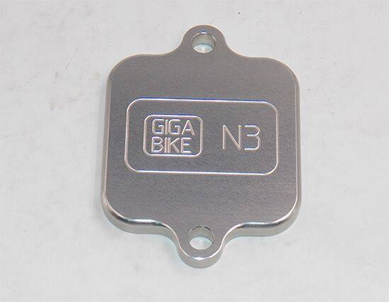 GIGA BIKE FACTORY ギガバイクファクトリー PAIR Block-Off Plates NINJA 400 KAWASAKI カワサキ 二次エアーキャンセルキット・AISキャンセルキット エンジンパーツ エンジン