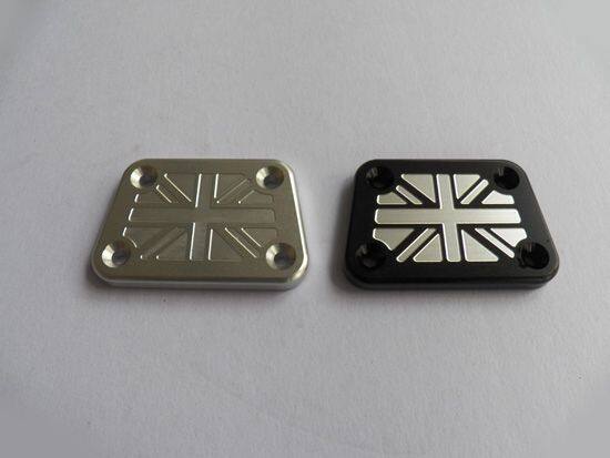 ■詳細説明Custom engine cover for Royal Enfield (Union Jack design).CNCBillet Alloy.■注意点※取扱説明書が付属する場合は外国語となります。※輸入商材の為、納期が遅れる場合がございます。あらかじめご了承ください。※メーカー都合により商品の仕様変更がある場合がございます。ご了承ください。　※画像はイメージです。■適合車種&ensp;&ensp;&ensp;備考: 汎用