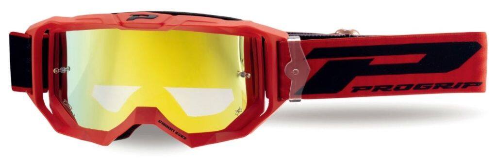 ■商品概要カラー：RED／YELLOWミラー・アンチフォグ(曇り止め)・アンチスクラッチ(傷つき防止加工)・UVカット・ストラップ滑り止め加工・メガネスリット付き・ティアオフフィルム対応・撥水・カラーベロア加工の二重構造スポンジ・アウトリガーフレーム採用■詳細説明コストパフォーマンスに優れたスタンダードモデル。PROGRIPゴーグルの基本スペックを満たしたスタンダードモデルとしながらも、アウトリガーフレームを採用し、顔へのフィット感を追求。交換レンズやティアオフフィルムにも対応。■注意点※眼鏡によっては使用不可の場合があります。※ストラップのデザインは製造ロットによって予告なく変更になる場合があります。※メーカー都合により商品の仕様変更がある場合がございます。ご了承ください。
