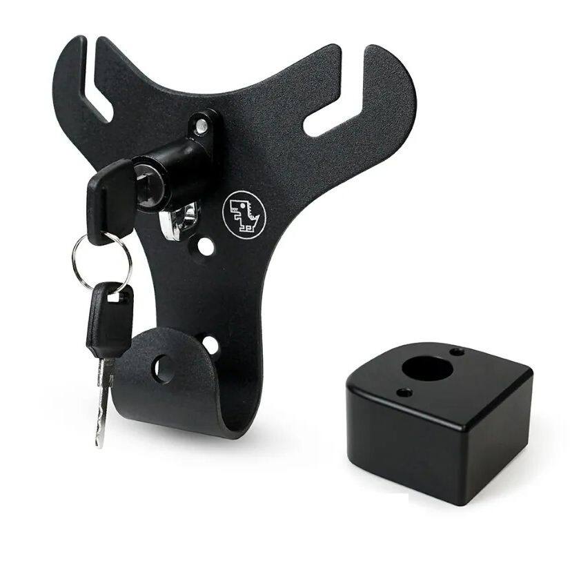 ■注意■この商品は下記となります。必ずご確認ください。Type：Multi-Function Type C (Upgraded Key Lock Hook)■他の商品はこちらですType：Classic Best-Selling Type A (Includes Installation ToolKit)はこちらType：Anti-Theft Type B (Upgraded Security Screw Installation ToolKit)はこちらType：Pet Type Dはこちら※リンク先に商品がない場合、すでに完売している商品となります。予めご了承ください。■商品概要・Applicable Models：YAMAHA Cygnus X Mk7 125／155・Available Options：Classic Best-Selling Type A-Patented Y-Type StorageHook，AluminumAlloy Adapter Base，Stainless Steel Screw＆WrenchSetAnti-Theft Type B ［Upgraded Security Screws］-Patented Y-TypeStorageHook，Aluminum Alloy Adapter Base，Security Screw＆WrenchSetMulti-Function Type C ［Upgraded Key Lock Hook］-PatentedY-TypeStorage Hook，Helmet Key Lock Hook，Aluminum AlloyAdapterBase，Stainless Steel Screw＆Wrench SetPet Type D-Patented Y-Type Pet Hook，Aluminum AlloyAdapterBase，Short Safety Belt Buckle ×1，Stainless SteelScrew＆WrenchSet■詳細説明・Minimalist Y-Line Design Aesthetic.・Innovative recessed hook design keeps bags securelyinplace，preventing them from slipping off even on rough roadsorbumps.・Integrated hook structure offers several times the load capacityofmagnetic hooks，allowing you to carry more without worryingaboutweight limits.・No need for detachable magnetic hooks anymore-no moreconcernsabout theft or repeatedly removing and storing them whenparkedoutside.・Perfect for hanging drink carriers or cups withhandles，makingdrinks easy to carry and access.・Each storage hook is hand-polished and edge-finished byexperiencedcraftsmen to achieve a premium tactile feel and refinedfinish.・Made from durable iron material forexcellentstrength，durability，and a solid premium feel.・Dual-layer anti-rust surface treatment：first layerzincanti-corrosion coating，second layer high-weather-resistanttexturedpowder coating.・Passed a 72-hour ASTM salt spray test，equivalent to parkingamotorcycle by the seaside for approximately 3 years withoutrusting(over 10 years under normal conditions).・Still wondering where to attach your safety charm？Adedicatedmounting hole is included for convenient attachment.・Custom-designed upgraded adapter base perfectly fits thevehiclebody for a cleaner and more integrated appearance.・Does not block the OEM cup holder or key slot.・Easy installation in just 2 minutes.■注意点※取扱説明書が付属する場合は外国語となります。※輸入商材の為、納期が遅れる場合がございます。あらかじめご了承ください。※メーカー都合により商品の仕様変更がある場合がございます。ご了承ください。※The color may differ slightly from the actual color dependingonyour monitor and usage environment.※The vehicle model may have different specifications indifferentregions and may not be compatible for installation.※Products such as electronic parts and transmission systemscrucialto driving safety should be installed by professionalswithspecialized technical skills.　※受注生産品です。　※画像はイメージです。■適合車種Cygnus X Mk7 125&ensp;Cygnus X Mk7 125Cygnus X Mk7 155&ensp;Cygnus X Mk7 155