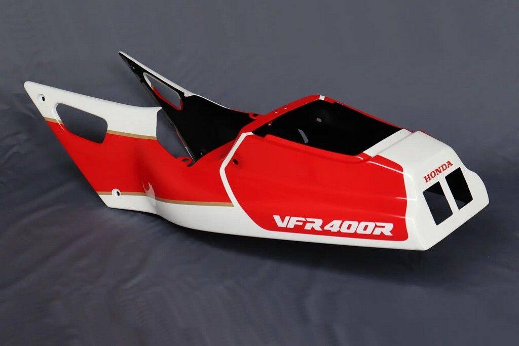 楽天市場】vfr400 nc30 カウルの通販