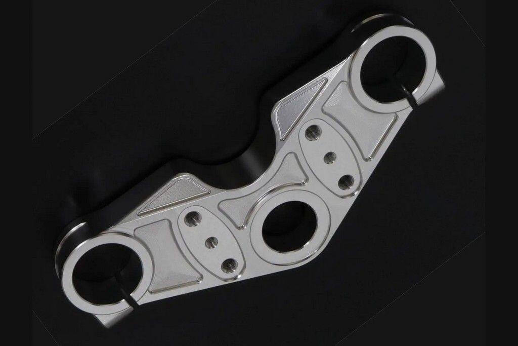 TYGA PERFORMANCE タイガパフォーマンス Top Triple Clamp， CNC Silver， Ninja15...