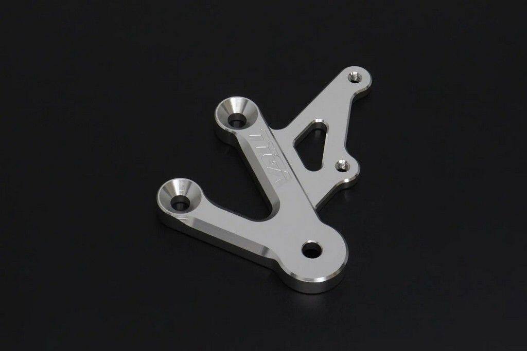 TYGA PERFORMANCE タイガパフォーマンス Step Kit Replacement Left Side Hanger， (Adj)， Silver， ZX-4R(R)， Assy NINJA ZX-4RR ZX-4R KAWASAKI カワサキ その他ステップオプション・補修部品 ステップ 足回り