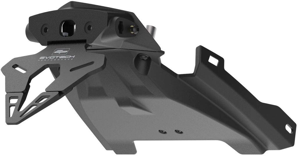 ■詳細説明Evotech Performanceは、BMWF900XRシリーズのオートバイ用のフェンダーレスキットを設計、製造しました。CNC加工および成形されたアルミニウム製の交換用リアライト取り付けブラケット、ウインカーマウント、ナンバープレートサポート。(長寿命のため、黒の粉体塗装)テールティーティは、ロック機構を保持できるように設計および製造されています。既存の取り付けポイントを使用して所定の位置に固定されており、車体の変更は一切不要です。ナンバープレートライトとウインカーを再利用しており、簡単にカプラーオンできます。取り付けに必要なボルト・金具類はすべて付属しています。Evotech Performanceのフェンダーレスキットは、OEMパニアと完全に互換性があります。■注意点※こちらの商品はUSリアライトには対応しておりません。※ナンバープレートサイズが日本の規格ではない場合があります。取り付ける際にはステーによる加工などが必要となりますのでご注意ください。※取扱説明書が付属する場合は外国語となります。※輸入商材の為、納期が遅れる場合がございます。あらかじめご了承ください。※メーカー都合により商品の仕様変更がある場合がございます。ご了承ください。※画像には他の商品が含まれている場合があります。■適合車種F 900 R SE&ensp;F 900 R SE 年式: 20-24F 900 R&ensp;F 900 R 年式: 20-24F 900 XR TE&ensp;F 900 XR TE 年式: 20-24F 900 XR&ensp;F 900 XR 年式: 20-24