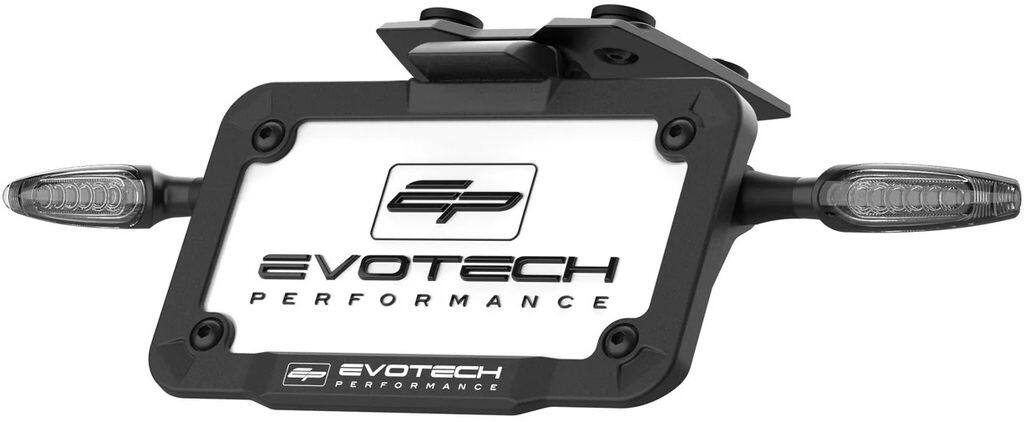 ■詳細説明【ウインカー一体型Evotech Dynamicフェンダーレスキットの主な特徴】EvotechPerformanceの特注モーターサイクルフェンダーレスキットは、OE挿入ポイントにシームレスに取り付けられます。ピボットシステムにより、ライダーはナンバープレートを好みの傾斜角度に設定したり、六角レンチを使用して所定の位置に固定することで法規制に準拠した角度で確実に固定できます。道路走行対応をうたうLEDナンバー灯およびEvotechウインカー用の車種専用配線カプラーにより、カプラーオンでの取り付けが可能です。Evotech Performanceのウインカーは、車幅灯とブレーキ灯を1つに組み合わせたものでもあります。Evotech Performanceウインカーは、操作の合図時に顕著な可視性を提供します。LEDウインカーは耐久性があり軽量なアルミニウムハウジングを採用しています。インターフェースプレートとライセンスホルダーは軽量アルミニウムからCNC加工されており、EPの特徴であるマットブラックパウダーコーティングとロゴが施されています。105mmx182mm(4.13インチx7.16インチ)のライセンスホルダープレートにはCNC加工された凹部があり、軽量で魅力的な美しさを実現しています。射出成形ABSフロントベゼルは、機能に影響を与えることなく使用または取り外しが対応します。キットには、黒色のステンレススチール製フィッティング、TPUウインカー接続スリーブ、スパナ、ケーブルタイも含まれています。EvotechPerformanceの人気のモーターサイクルパーツの完全なカプラーオンオプションには、ウインカーを含むEvotechDynamicフェンダーレスキットが最適です。Evotechウインカーはウインカーブラケットに正確にフィットし、必要な配線はすべて付属しています。EvotechDynamicフェンダーレスキットには、ライダーがライセンスを好みの傾斜角度に設定できるピボット調整が含まれており、場合によってはユニットをオートバイのテールの下に完全に配置することもできます。この移動は、位置変更の余裕があるウインカーや配線には影響しません。これまでのEvotechPerformance製品と同様、耐久性があり目立たないオートバイ部品は英国で高品質の素材を使用して設計および製造されています。■注意点※ナンバープレートサイズが日本の規格ではない場合があります。取り付ける際にはステーによる加工などが必要となりますのでご注意ください。※取扱説明書が付属する場合は外国語となります。※輸入商材の為、納期が遅れる場合がございます。あらかじめご了承ください。※メーカー都合により商品の仕様変更がある場合がございます。ご了承ください。※画像には他の商品が含まれている場合があります。■適合車種GSX-8S&ensp;GSX-8S 年式: 23-