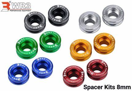 ■商品概要Fitment：UniversalMaterial：Aluminum Billet 6061-T6Thickness：8mmQuantity：1 set of 2 pcs■詳細説明This WR3 Spacer is specially designed using high strength andfirmmaterial so it doesn’t shake easily.Made with aluminum billet 6061-T6 with a hardness level of95Brinell Hardness Number and Yield Strength up to 40.000 PSIstrong、then processed with precision through the CNC process.■注意点※取扱説明書が付属する場合は外国語となります。※輸入商材の為、納期が遅れる場合がございます。あらかじめご了承ください。※メーカー都合により商品の仕様変更がある場合がございます。ご了承ください。　※画像はイメージです。■適合車種&ensp;&ensp;&ensp;備考: 汎用