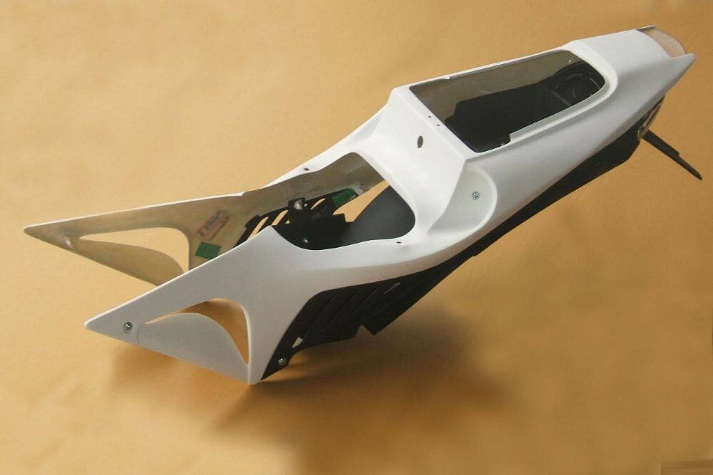 楽天市場】vfr400 nc30 カウルの通販