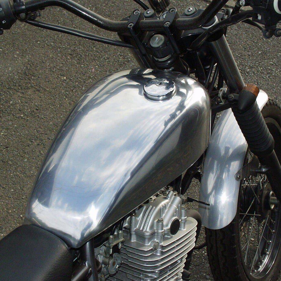 BIG CEDAR ビッグシーダー アルミチョップタンク GRASS TRACKER [グラストラッカー] BIGBOY [グラストラッカービッグボーイ] SUZUKI スズキ ガソリンタンク タンク関連 外装