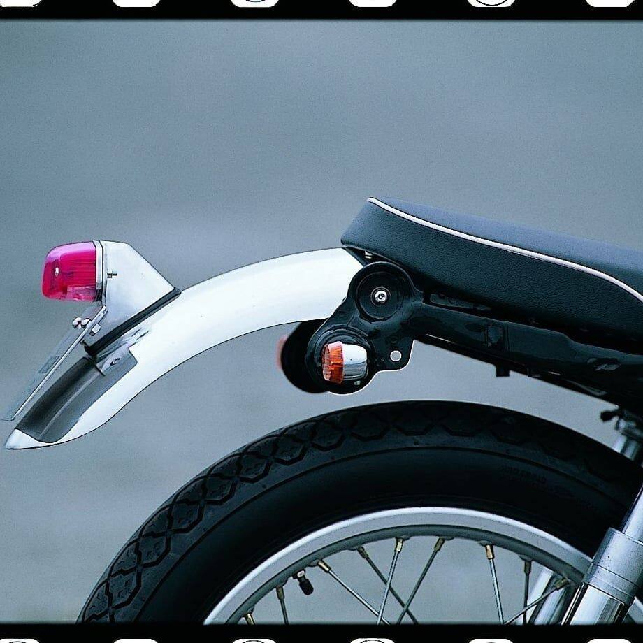 ■商品概要仕様：バフ有素材：アルミサイズ：全長565mm幅150mm■適合車種SR400&ensp;SR400SR500&ensp;SR500