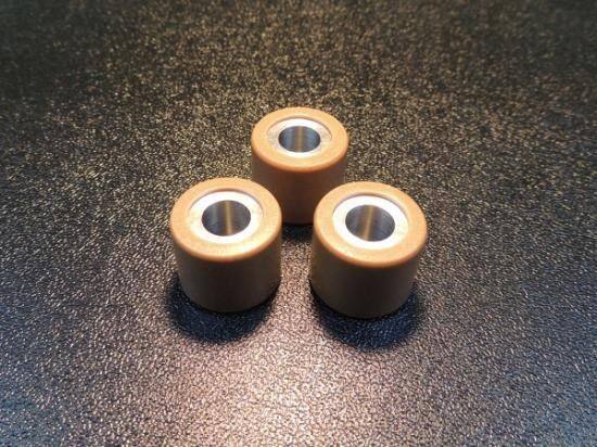 ■注意■この商品は下記となります。必ずご確認ください。重量：7g×3■他の商品はこちらです重量：8g×3はこちら重量：9g×3はこちら重量：10g×3はこちら重量：11g×3はこちら重量：12g×3はこちら重量：13g×3はこちら重量：14g×3はこちら※リンク先に商品がない場合、すでに完売している商品となります。予めご了承ください。■詳細説明シグナスX用ハイパーGPクラッチキットの為のセッティング用ウエイトローラー　※受注生産品です。　※受注後のキャンセル、返品、都合交換はできません。予めご了承ください。■適合車種シグナスX&ensp;シグナスX