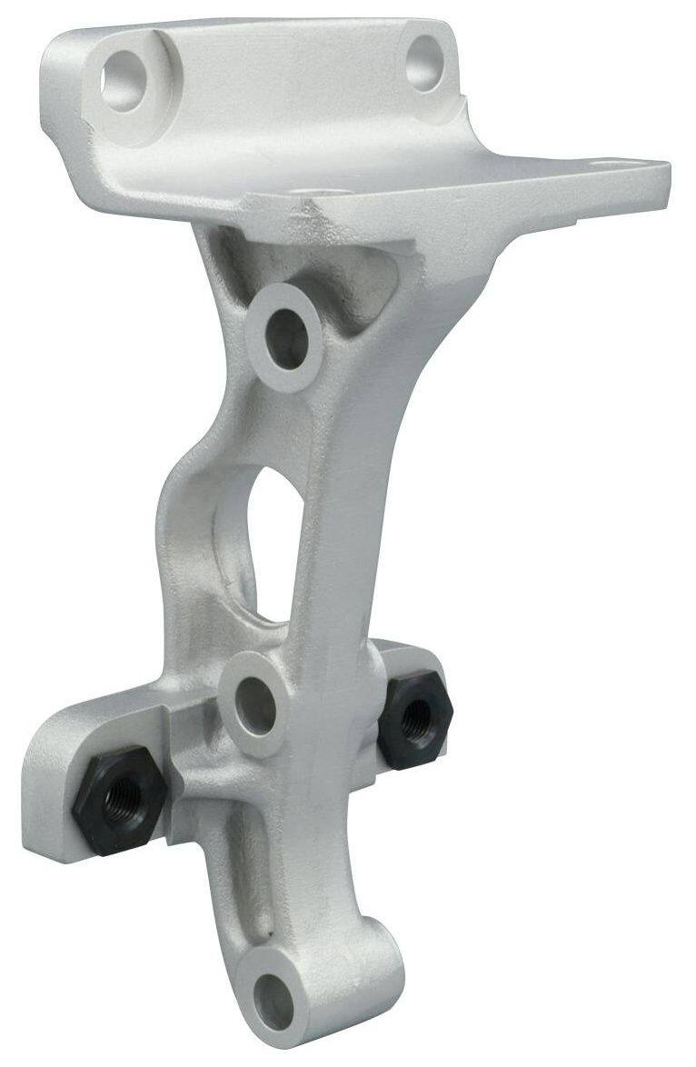 ■商品概要【メーカー品番】040139【OEM品番／クロスリファレンス】16203-67【カラー】素地【素材】アルミ【内容物】モーターマウント×1個■詳細説明アイアンスポーツスター用のリア側モーターマウントです。劣化が気になる場合には交換用にご利用ください。■注意点※固定箇所が多岐に渡りますので、全体的に仮組を実施しバランスを見ながらの取り付けを推奨します。※画像には他の商品が含まれている場合があります。※メーカー都合により商品の仕様変更がある場合がございます。ご了承ください。■適合車種XLモデル&ensp;XLモデル 年式: 67-81