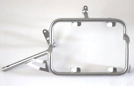 ■商品概要■右側用【素材／材質】アルミニウム■詳細説明Mounting brackets for the new R1200GS Adventure aluminumsidebags.Stainless steel side bag carrier components mount on thethestandard stainless steel frame rails.PRICE LISTED IS PER SIDE. Be sure to choose left and rightsidemounts below.■適合車種R1200 GS Adventure K25&ensp;R1200 GS Adventure K25 年式: 05-13
