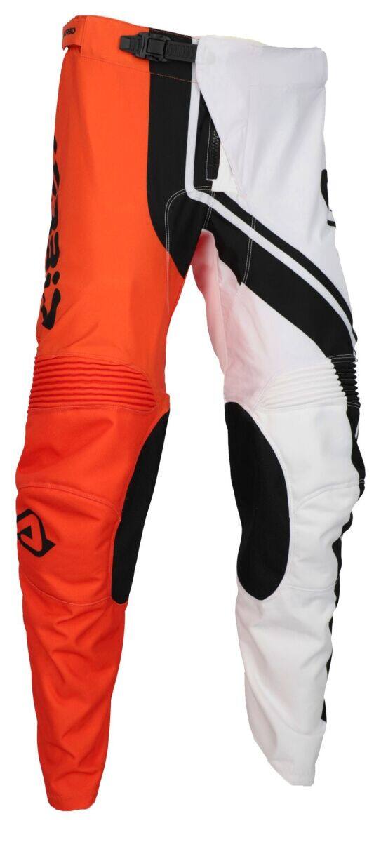 ■商品概要カラー：229 - white/orange素材・シェル：ポリエステル 88％・シェル：ナイロン 2.80％・シェル：Kevlar 2.70％・シェル：合成皮革 2.70％・シェル：ポリウレタン 2.30％・シェル：スパンデックス 1.50％・裏地：ポリエステル 100％■詳細説明・革新的なACERBISテクノロジー：ウエストに全面ストレッチ素材を採用・膝部分のフォームパッド・ふくらはぎ部分のストレッチメッシュにより、あらゆるタイプのニーガードに対応・Velcroによるウエストのダブル調整・ボタンと樹脂製フライカム微調整機構によるクロージャー・ふくらはぎ部分と膝上のメッシュにより優れた通気性を確保・重量：700g■注意点※取扱説明書が付属する場合は外国語となります。※輸入商材の為、納期が遅れる場合がございます。あらかじめご了承ください。※画像には他の商品が含まれている場合があります。※メーカー都合により商品の仕様変更がある場合がございます。ご了承ください。　※受注後のキャンセル、返品、都合交換はできません。予めご了承ください。