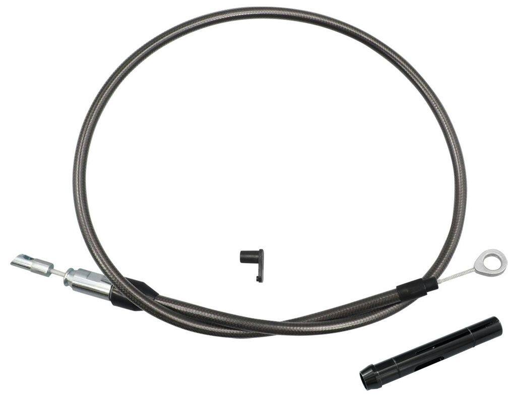 ■商品概要【メーカー品番】423411HE【メッシュ部分カラー】Black Pearl【金属部分カラー】ブラック【サイズ】・全長：45インチ(約1143mm)・トラベルレングス：2-5/16インチ(約59mm)【内容物】・クイックコネクトクラッチケーブル×1・ピボットピン×1・アジャスターハウジング×1■詳細説明業界トップレベルのデザインとパフォーマンスを兼ね備え、30年以上にわたり品質・性能を追求してきた世界が認める歴史的なメーカー、MAGNUM。特許取得済みの編組技術を施したMAGNUMケーブルは高強度な100％アラミド繊維を被覆した耐熱・耐圧に優れるテフロン素材チューブにクリアコーティングを施し、美しいメッシュラインを保護するPVC素材を使用した特殊クリアチューブは、紫外線に強く黄色く変色する事も少なく、長期にわたりメッシュラインの輝きを保ちます。BlackPearlは、漆黒のエナメル線を使用し、紫外線に強いクリアコーティングとスモークのアウタージャケットにより紫外線からしっかり保護しながらも深みのあるブラックを維持します。高級感のある光沢を放つこちらのシリーズはカスタムのランクアップに最適です。■注意点※アッパー用です。※ご注文前に必要なクラッチケーブルの全長をご確認ください。※メーカー都合により商品の仕様変更がある場合がございます。ご了承ください。■適合車種FLHRXS&ensp;FLHRXS 年式: 21-23FLHR&ensp;FLHR 年式: 21-23FLTRK&ensp;FLTRK 年式: 21-23FLTRXST&ensp;FLTRXST 年式: 22-23FLTRXS&ensp;FLTRXS 年式: 21-23FLTRX&ensp;FLTRX 年式: 21-23