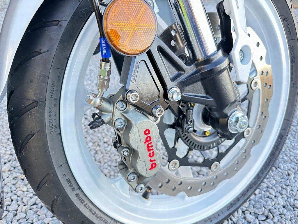 ■詳細説明CBR250RR フロントキャリパーサポート (71333)専用のSWAGE-LINEブレーキホースキット。バンジョーは経年劣化に強いステンレス製。【車種】CBR250RR(23-)。在庫がなくなり次第廃盤となります。■注意点※ABS対応。※画像には他の商品が含まれている場合があります。※メーカー都合により商品の仕様変更がある場合がございます。ご了承ください。■適合車種CBR250RR&ensp;CBR250RR 年式: 23-