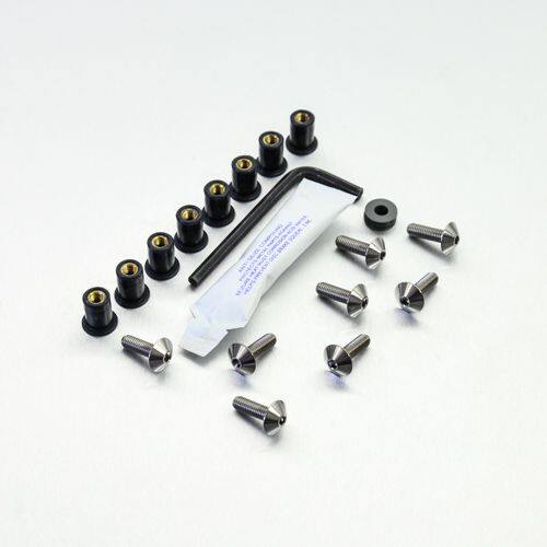 ■商品概要素材：チタン製品タイプ：ボディーワーク／フェアリング重さ：31.92g入数：8穴あけ加工：なし■詳細説明チタン スクリーンボルトキット - ボルト、ラバーナットおよびアンチスクラッチワッシャ8個セット。取り付け簡単。12mmヘッド外径M5ボルトを含みます。■注意点※メーカー都合により商品の仕様変更がある場合がございます。ご了承ください。■適合車種RSV1000 Mille R&ensp;RSV1000 Mille R 年式: 03-04RSV1000 Mille&ensp;RSV1000 Mille 年式: 98-01RSV1000 Tuono R&ensp;RSV1000 Tuono R 年式: 02-05SL1000 Falco&ensp;SL1000 Falco 年式: 99-05HP4&ensp;HP4 年式: 12-14S1000RR&ensp;S1000RR 年式: 10-14750 Sport&ensp;750 Sport 年式: 00-02RVF400R&ensp;RVF400R 年式: 94-99VFR400R&ensp;VFR400R 年式: 89-93XL1000V Varadero&ensp;XL1000V Varadero 年式: 99-02GPX600R&ensp;GPX600R 年式: 88-97GPZ1000RX&ensp;GPZ1000RX 年式: 86-88GPZ500S&ensp;GPZ500S 年式: 94-04GPZ900R&ensp;GPZ900R 年式: 84-94ZX-6R&ensp;ZX-6R 年式: 95-97ZX-7R&ensp;ZX-7R 年式: 96-03ZX-9R&ensp;ZX-9R 年式: 94-97ZXR400&ensp;ZXR400 年式: 91-03ZZ-R600&ensp;ZZ-R600 年式: 93-06GSX-R1100&ensp;GSX-R1100 年式: 89-92GSX-R400R&ensp;GSX-R400R 年式: 90-95GSX-R600&ensp;GSX-R600 年式: 97-00GSX-R750&ensp;GSX-R750 年式: 88-89&ensp;GSX-R750 年式: 90-91&ensp;GSX-R750 年式: 92-95Daytona 1200&ensp;Daytona 1200 年式: 92-98Daytona 675&ensp;Daytona 675 年式: 06-14Daytona 900 Super III&ensp;Daytona 900 Super III 年式: 94-96Daytona 955i&ensp;Daytona 955i 年式: 99-01Daytona T595&ensp;Daytona T595 年式: 97-98Sprint 900&ensp;Sprint 900 年式: 91-98Sprint RS&ensp;Sprint RS 年式: 02-03Sprint ST&ensp;Sprint ST 年式: 99-01&ensp;Sprint ST 年式: 02-04Tiger 900&ensp;Tiger 900 年式: 99-00Trophy 1200&ensp;Trophy 1200 年式: 96-03Trophy 900&ensp;Trophy 900 年式: 90-95&ensp;Trophy 900 年式: 96-01TDM850&ensp;TDM850 年式: 91-95900SS&ensp;900SS 年式: 98-02
