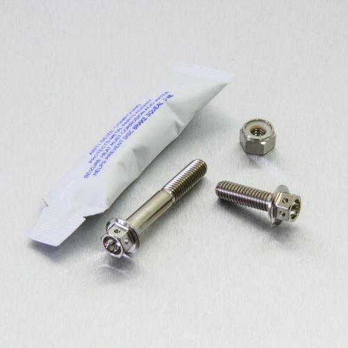 ■商品概要素材：チタン製品タイプ：フレーム／ボルトオン重さ：16.42g入数：3穴あけ加工：あり■注意点※メーカー都合により商品の仕様変更がある場合がございます。ご了承ください。■適合車種500 EXC-F&ensp;500 EXC-F 年式: 17-18