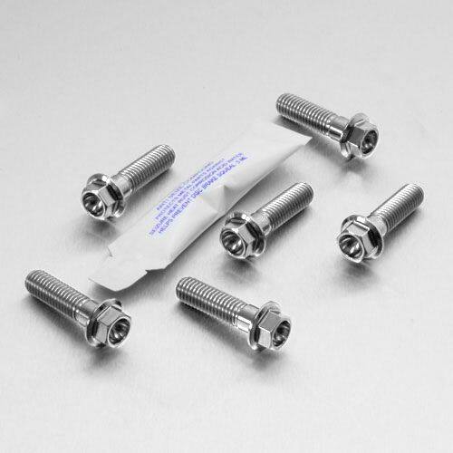 ■商品概要素材：チタン製品タイプ：ヨーク／バー重さ：50.85g入数：6穴あけ加工：なし■詳細説明チタン トップ＆ボトム トリプルクランプボルトキット カッパーグリースを含むキット。これらはフォークtoヨーク クランプボルトです。提供されるボルトはオリジナルと同様のヘッドスタイルと寸法です。耐腐食性に優れ、スチール製のオリジナルより40％軽量です。■注意点※メーカー都合により商品の仕様変更がある場合がございます。ご了承ください。■適合車種RS125R&ensp;RS125R 年式: 91-95690 Duke&ensp;690 Duke 年式: 12-15790 Duke&ensp;790 Duke 年式: 18-20