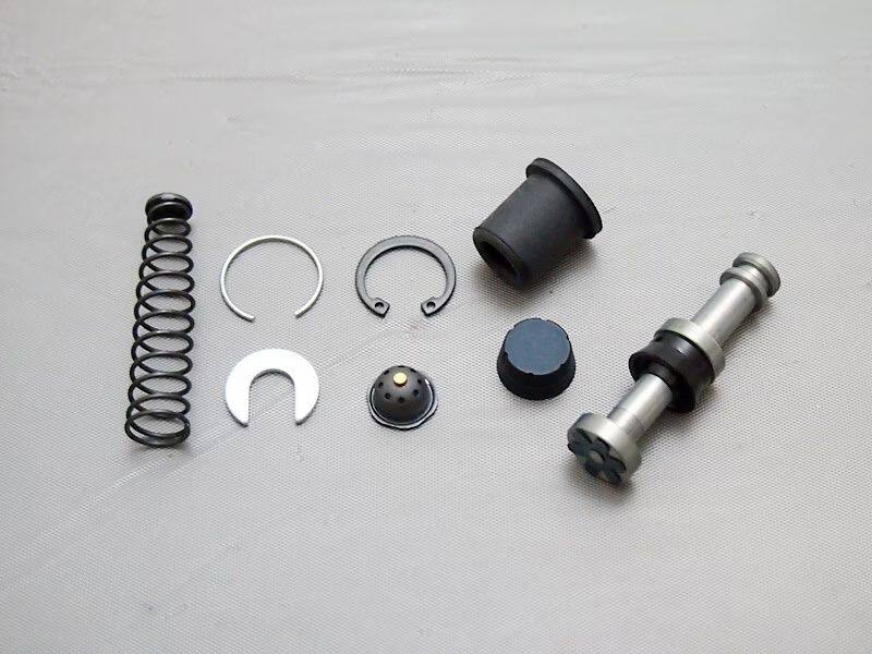 ■商品概要シングルブレーキ(スタンダード)セット内容：バルブAssy、スプリングAssy、ピストンキャップ、ピストンAssy、ピストンストッパー、サークリップ、ダストカバー、ストッパーブーツ国内部品■注意点※純正マスターのO/Hにはこちらのキットを使用してください。※メーカー都合により商品の仕様変更がある場合がございます。ご了承ください。■適合車種H2&ensp;H2 年式: 73-75H1B&ensp;H1B 年式: 73-75Z1&ensp;Z1Z2&ensp;Z2
