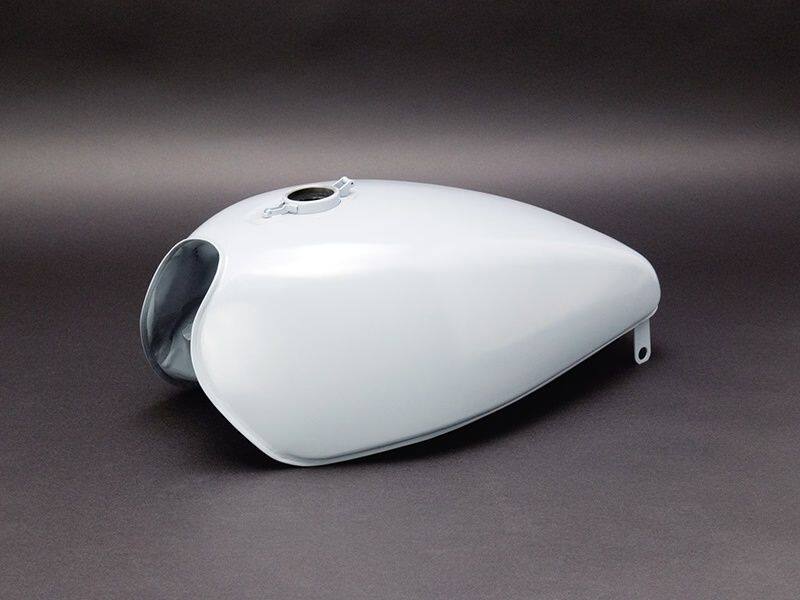 楽天市場】カワサキ ゼファー750 タンクの通販