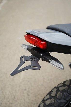 ■商品概要カラー：ブラック適合車種：Kawasaki KLE 500 2026-■詳細説明M15 Performance Productsのフェンダーレスキットは、ナンバープレートを簡単に取り付けられるようにします。車種専用の取付システムを採用しており、車両の純正取付箇所へ簡単に装着できます。■注意点※ナンバープレートサイズが日本の規格ではない場合があります。取り付ける際にはステーによる加工などが必要となりますのでご注意ください。※取扱説明書が付属する場合は外国語となります。※輸入商材の為、納期が遅れる場合がございます。あらかじめご了承ください。※メーカー都合により商品の仕様変更がある場合がございます。ご了承ください。※画像は参考イメージです。実際の商品とは異なる場合があります。　※画像はイメージです。■適合車種KLE 500&ensp;KLE 500 年式: 26-