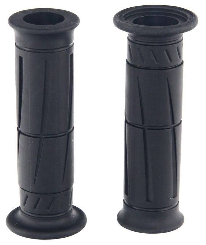 ■商品概要タイプ：OEM-RR GRIPS色[カラー]：ブラック材質[素材]：Super Soft(高柔軟性エラストマー)仕様：貫通(エンド穴あき)内容量[数量]：左右セット内径：Φ22/24mm長さ：117mm■詳細説明商品の性質上、表記寸法と若干異なる場合がございます。予めご了承ください。■注意点※ゴム製品の性質上、寸法に若干の誤差がある場合があります。予めご了承ください。※ゴム製品の性質上、寸法には若干の誤差がある場合があります。(グリップ取り付け時の寸法を表記しております。)。※メーカー都合により商品の仕様変更がある場合がございます。ご了承ください。■適合車種&ensp;&ensp;&ensp;備考: 汎用