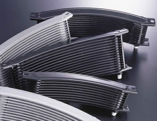 EARLS アールズ ラウンド オイルクーラー・フルシステム 【サーモスタッド取付】 CB400フォア 空冷 HONDA ホンダ オイルクーラー 冷却関連 エンジン ステンメッシュ仕様 / コアカラー：シルバー / フィッティングカラー：ブラック / サーモスタッドカラー：レッドアルマイト