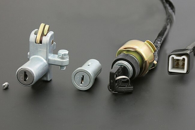 【2/19-23限定 エントリーで全品P10倍】チャイルドシート 保護マット 保護シート チャイルドシートマット クッションカーシート isofix 対応 愛車のシートを守るマット 保護・ズレ防止マット 多機能 収納ポケット付き マット ジュニアシート あす楽対応