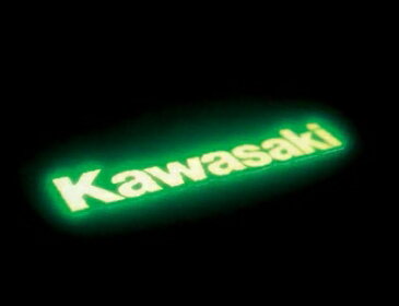 【在庫あり】【イベント開催中！】 KAWASAKI ステッカー・デカール カワサキ夜光ステッカー サイズ：L(175×26mm)